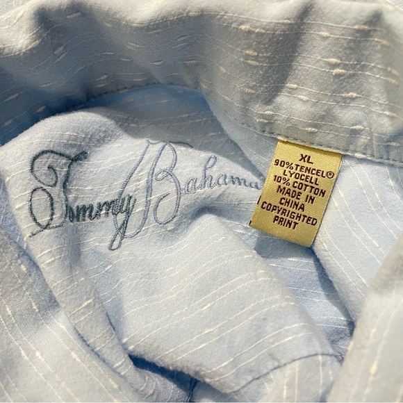 Tommy Bahama Men's Tencel Floral Pattern Button Up Shirt Blue Size XL 23x30 - Picture 4 of 4